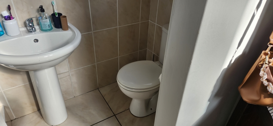 4 Bedroom Property for Sale in Dana Bay Western Cape